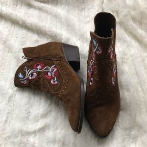 Carlos - Brown Leather Floral Booties